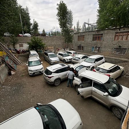 Hotel Border View Kargil Bagian luar foto